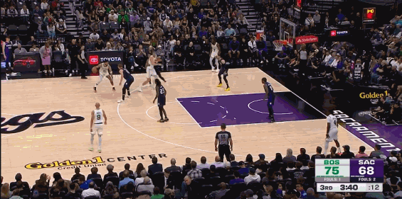 致敬传奇耐垫王?！塔图姆近一年被垫脚4次 一共只缺席5场比赛