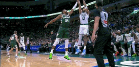 致敬传奇耐垫王?！塔图姆近一年被垫脚4次 一共只缺席5场比赛