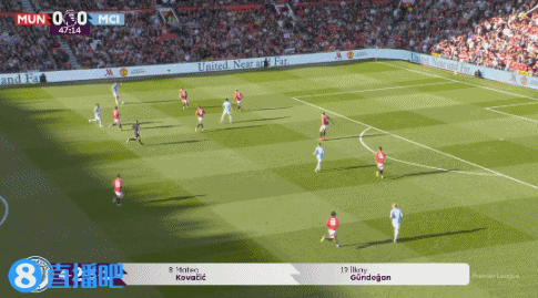 失良机,福登获得单刀机会,在马兹拉维干扰下射门偏出