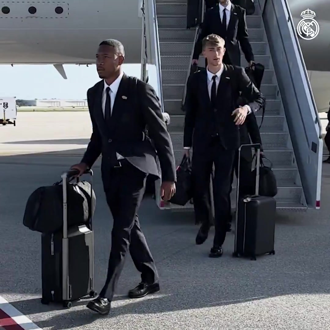 来了，?皇马全队抵达佛罗里达，新援阿诺德、怀森在列